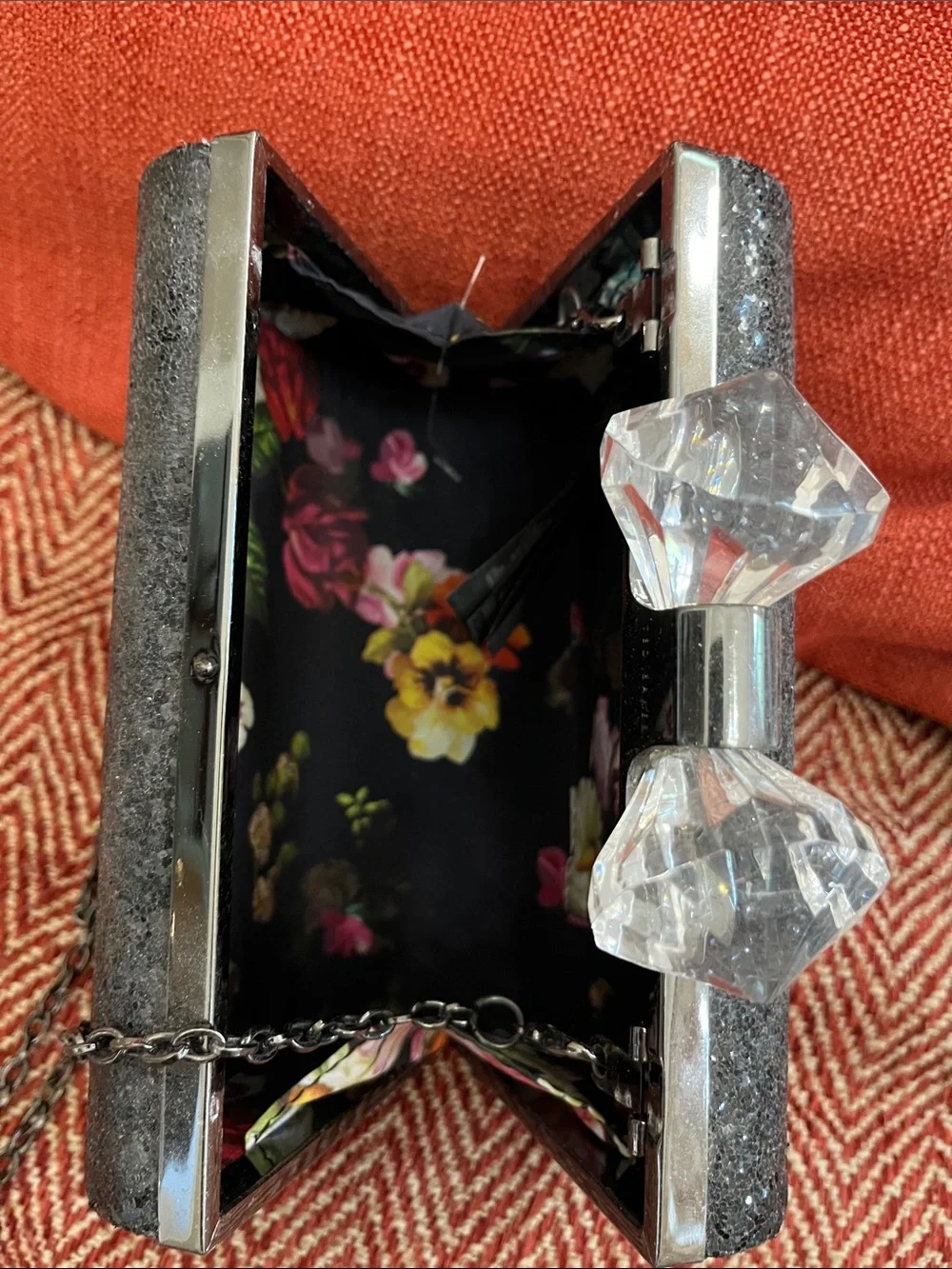 Ted Baker London sleek ted